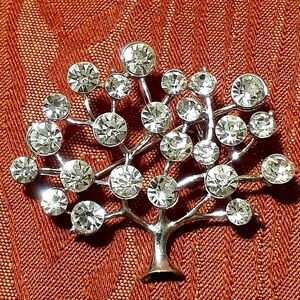 Rhinestones Crystal Tree of Life Brooch/Pin VINTAGE COLLECTABLE. There are no mi